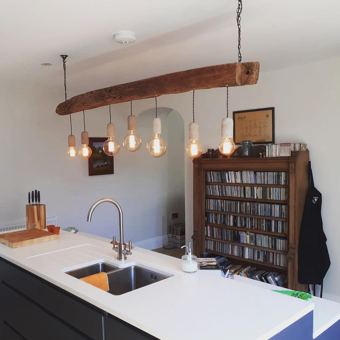 Reclaimed wooden beam lights: bringing history into lighting design - MooBoo Home