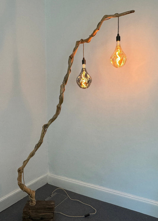 Lampadaire Branche Naturelle (Deux Supports de Lampe)