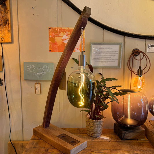 Elegant Curve Stave Table Lamp - MooBoo Home